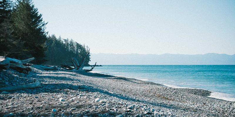 邯郸衣帽间定制设计全攻略：布局、灯光、收纳系统与尺寸细节解析